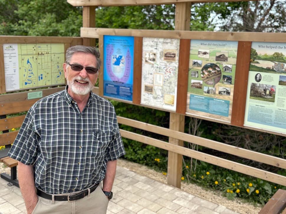 Niverville celebrates historic trail crossroads with new plaque on Manitoba Trails Day